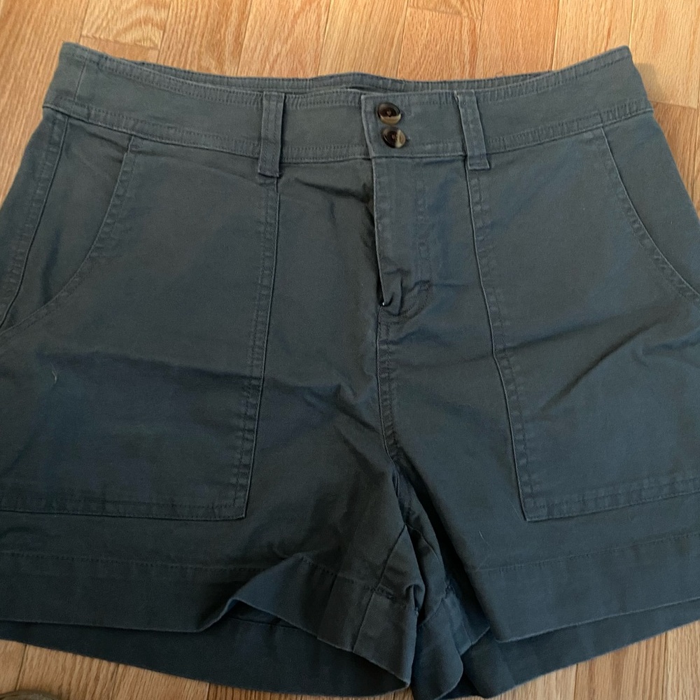 A New Day Shorts size 12